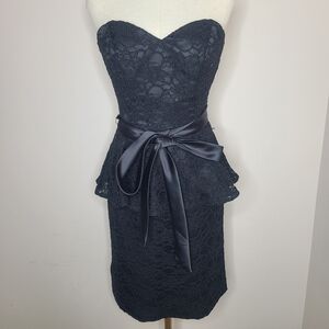 Affairs by Mori Lee Strapless Black Lace Midi Peplum Evening Cocktail Dress Sz 8